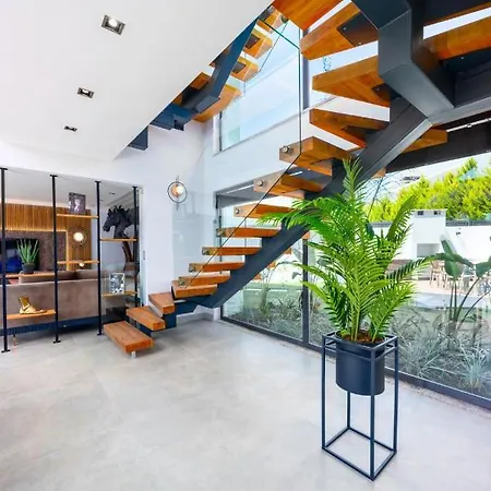 Villa Vizo فيلة *